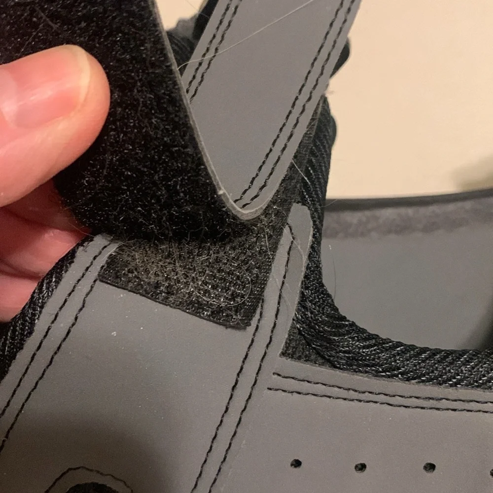 Men’s Sandals NWOT